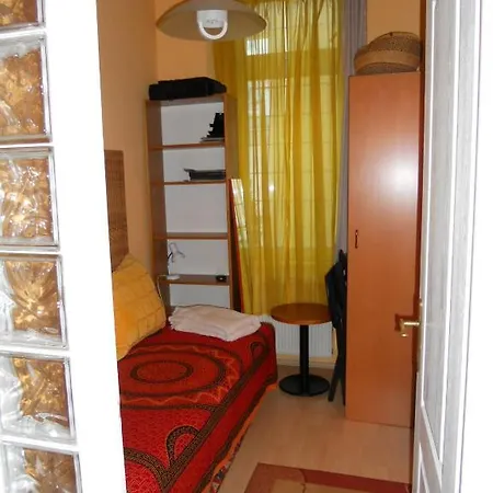Edith's Place In Appartamento Budapest